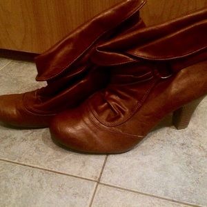 Heeled folded / slouch cowboy booties